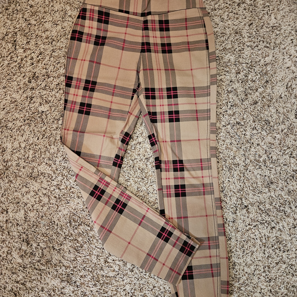 New York & Company Beige and Black Plaid Cropped Pants - Picture 4 of 8